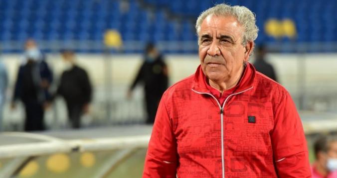 الحلقة الأولى من مسلسل `الطلاق بالتراضي` : فوزي البنزرتي يغادر الاتحاد المنستيري
