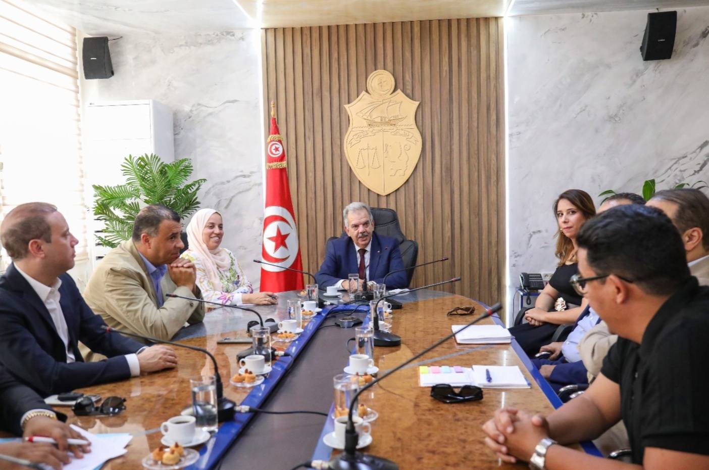  مخرجات  جلسة المورالي بأعضاء المكتب الجامعي والمحامين حول أزمة ديون الأندية