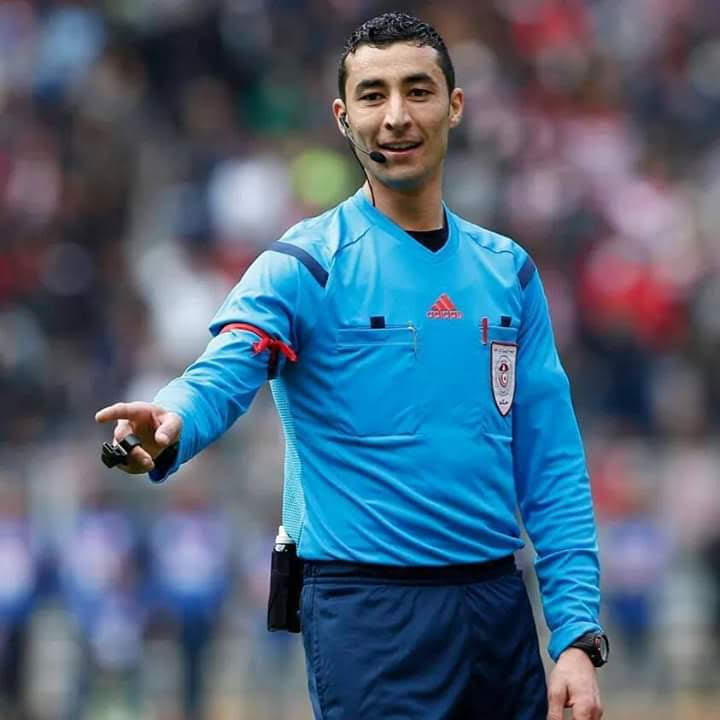 حكام الجولة 14 لبطولة الرابطة 1 : الدربي الثالث للوصيف