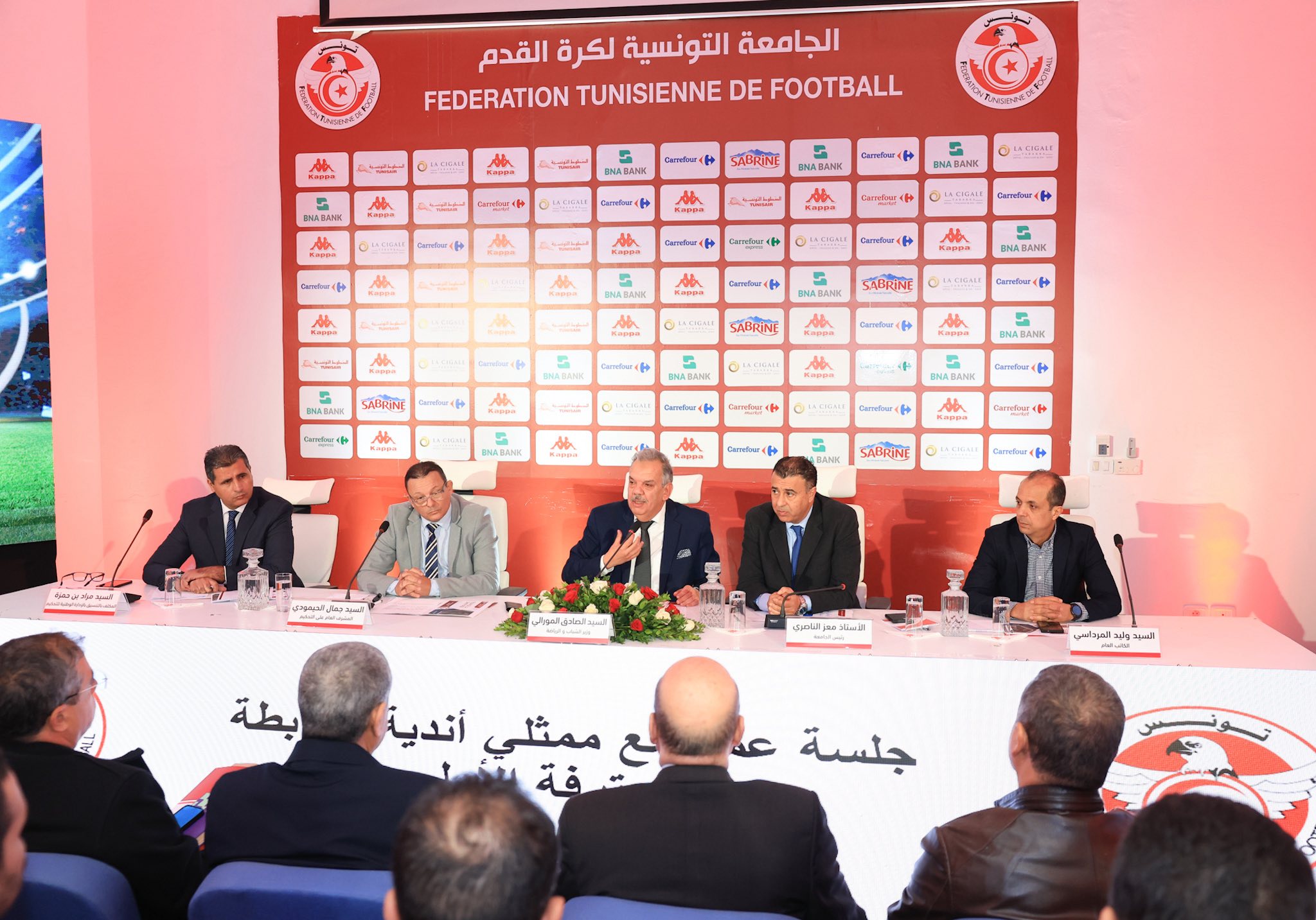 ماذا في اجتماع الإدارة الوطنية للتحكيم وأندية الرابطة المحترفة الأولى ووزير الرياضة؟