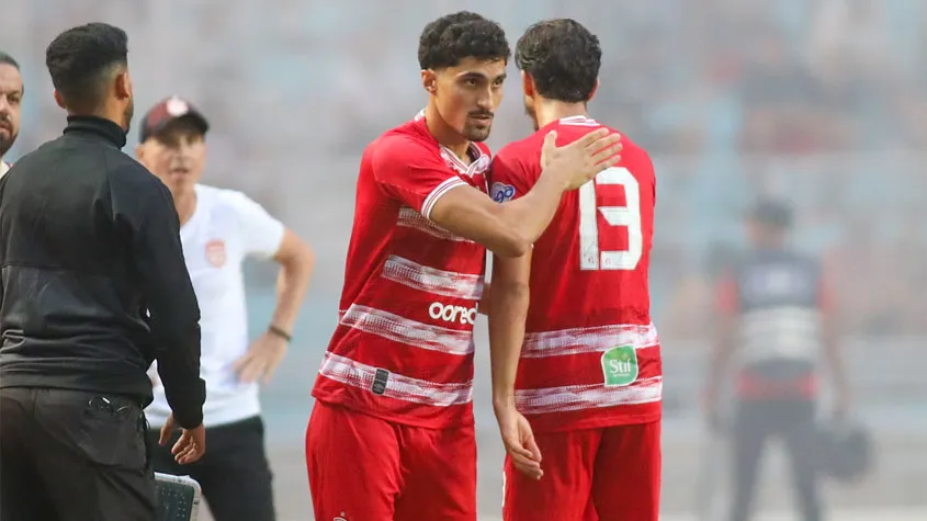 لوز الإفريقي على جمعية أريانة