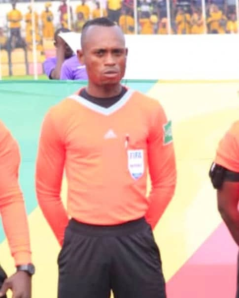 حكم كونغولي للترجي وسيمبا